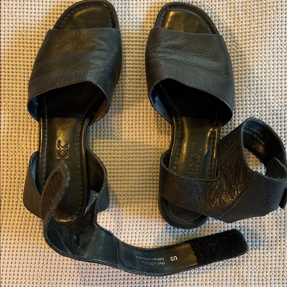THE FLEXX Black Leather Slingback Slide Mules
